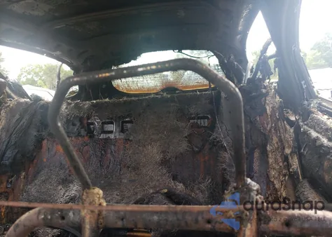 2001 Mercury Sable Gs from USA, damaged, VIN 1MEFM58U61G620958